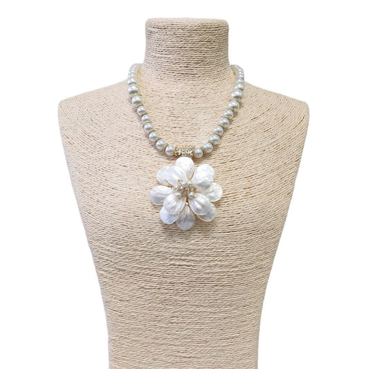 Pearl Flower Necklace